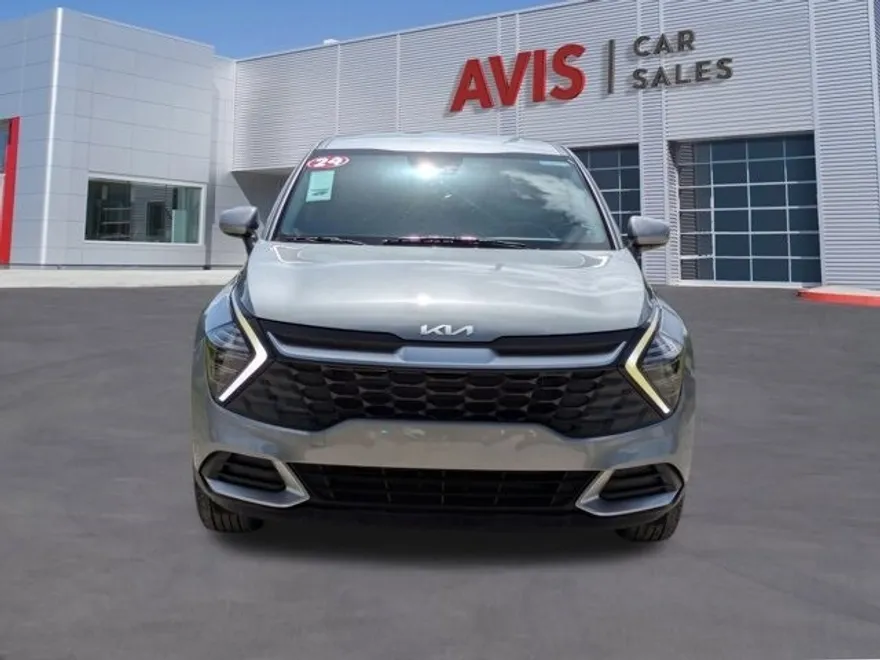 2024 Kia Sportage LX photo 1