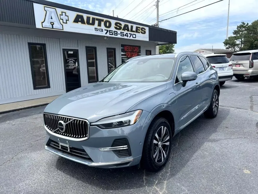 2022 Volvo XC60 Recharge Hybrid T8 Inscription Expression photo 1