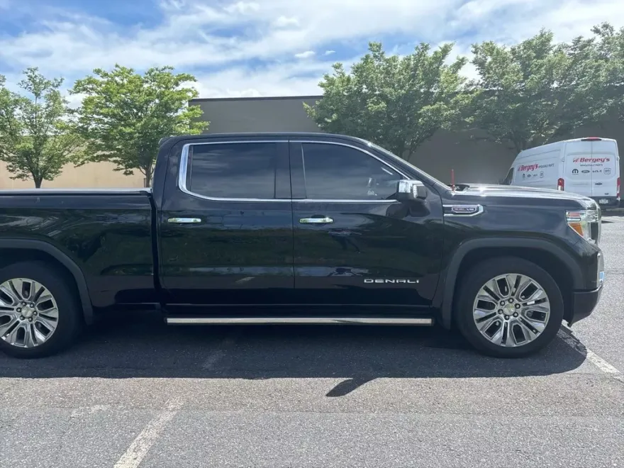 2021 Gmc Sierra 1500 Denali photo 2