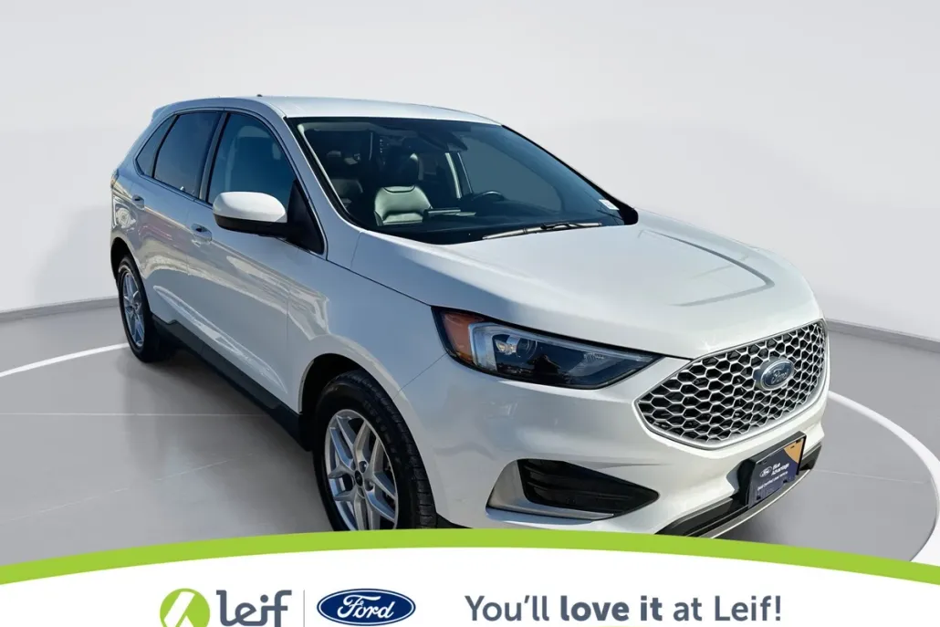 2023 Ford Edge SEL photo 1