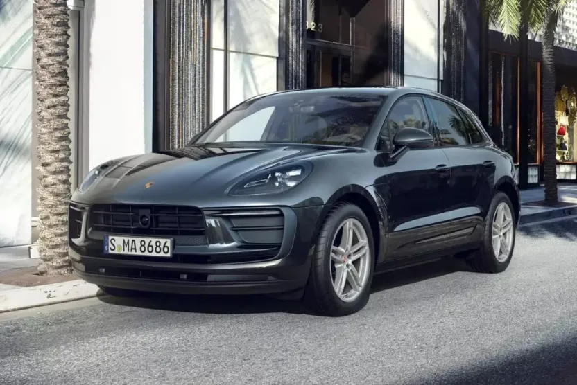 2025 Porsche Macan T photo 1
