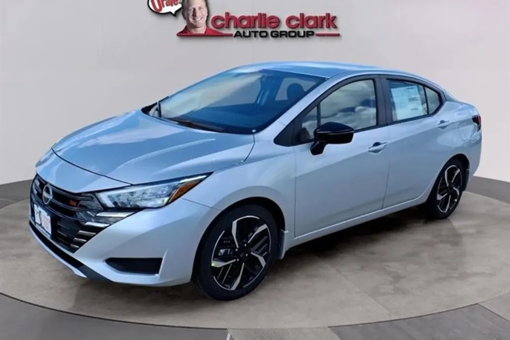 2025 Nissan Versa S photo 1