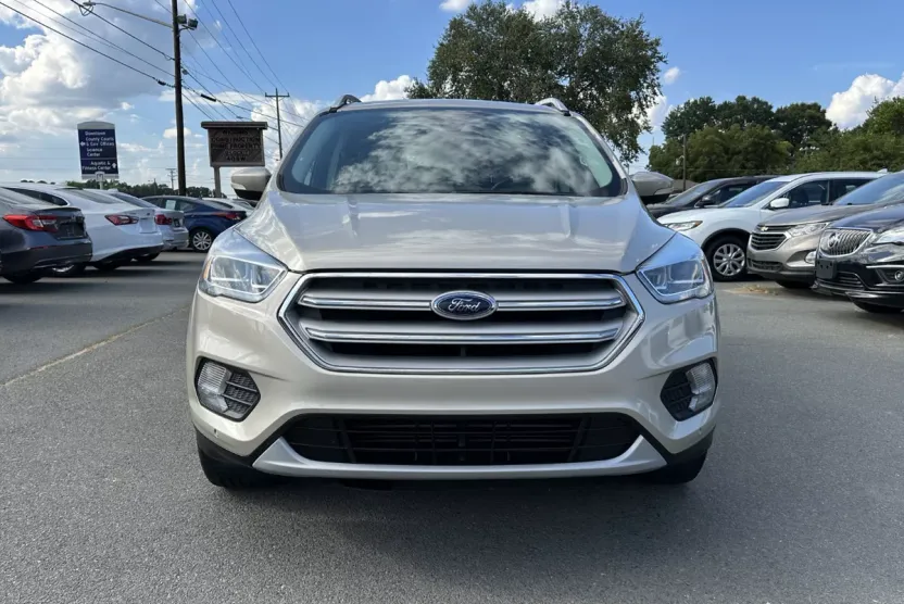 2018 Ford Escape Titanium photo 1