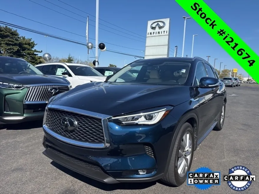 2022 Infiniti QX50 Luxe photo 1