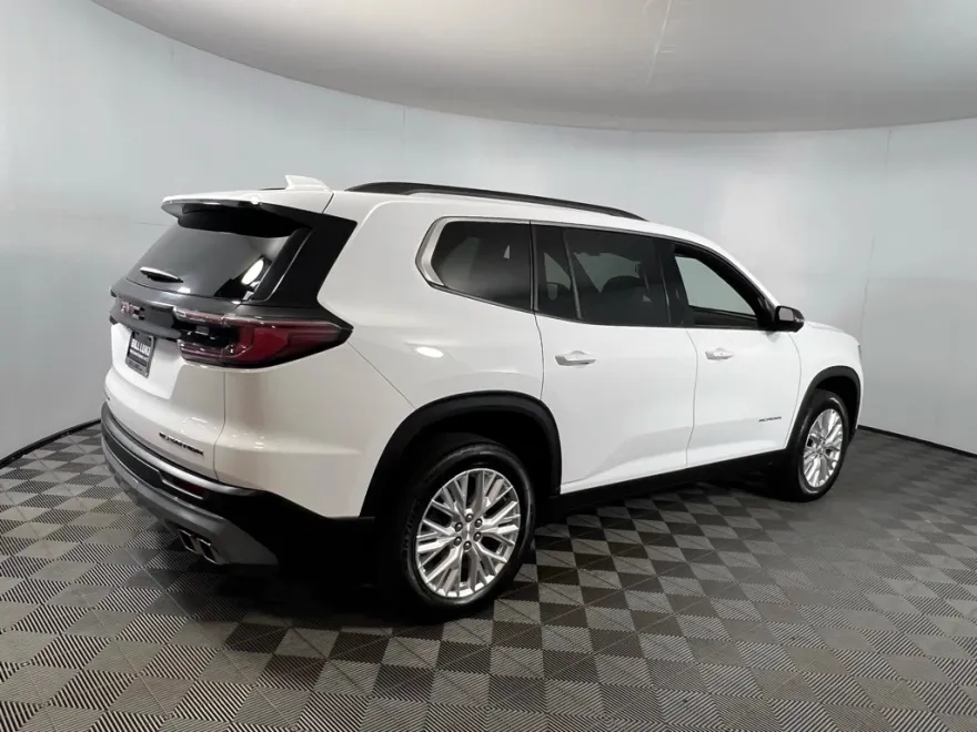 2024 Gmc Acadia Elevation photo 1