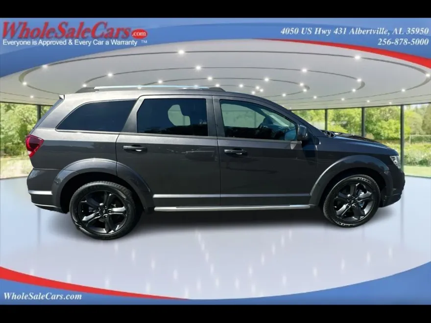 2020 Dodge Journey Crossroad photo 1