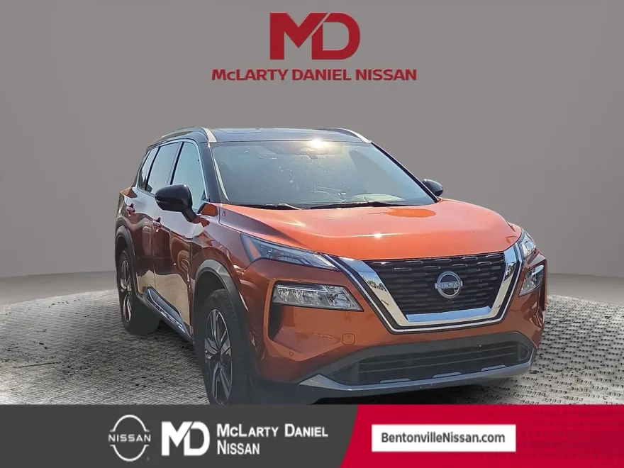 2023 Nissan Rogue SL photo 1