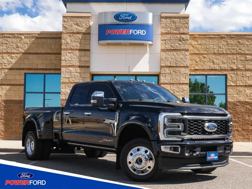 2025 Ford F-450 photo 1
