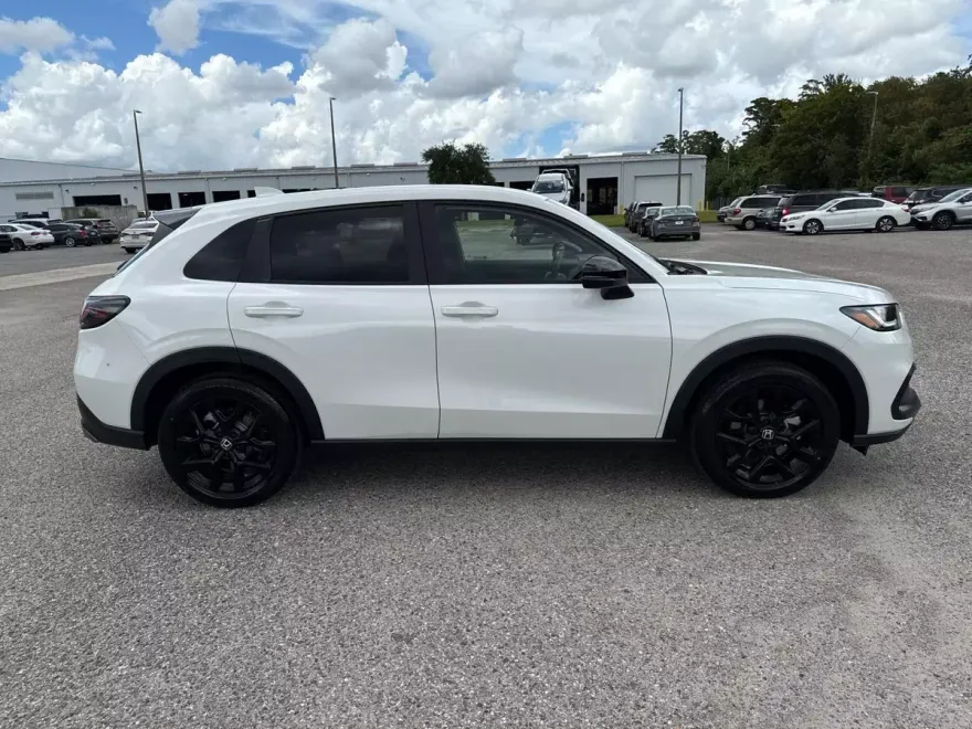 2024 Honda HR-V Sport photo 1