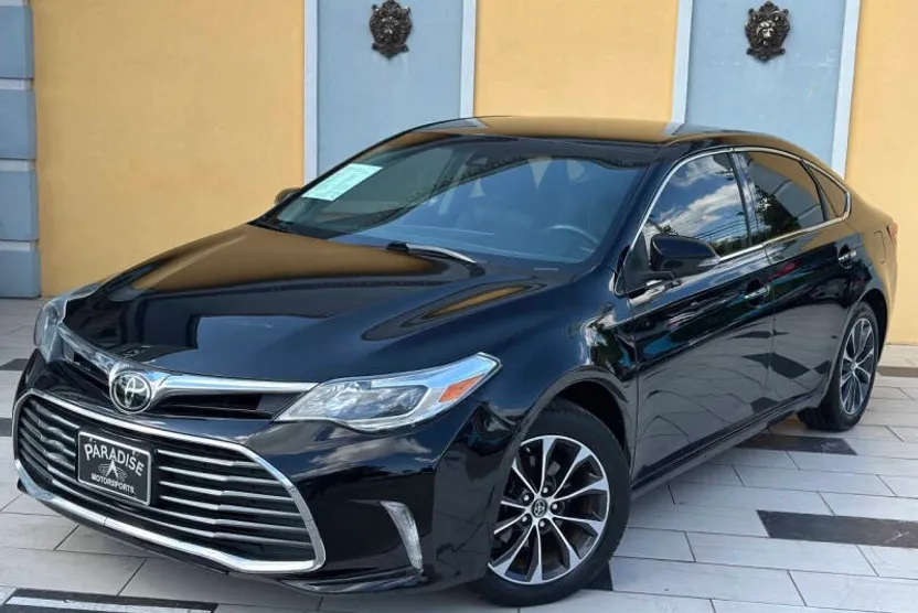 2018 Toyota Avalon Plus XLE Premium Touring Limited photo 1