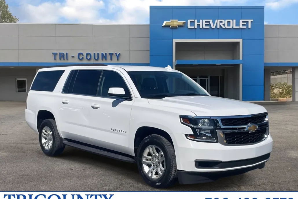 2020 Chevrolet Suburban LT photo 1