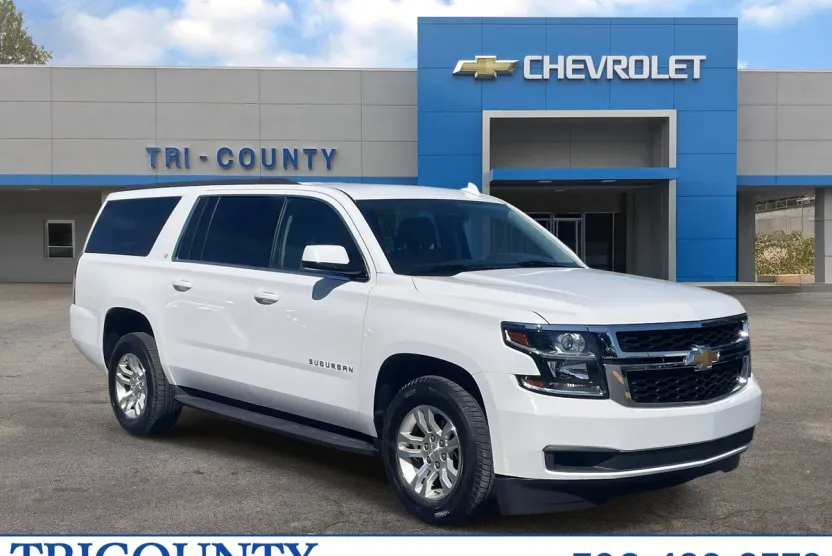 2020 Chevrolet Suburban LT photo 1