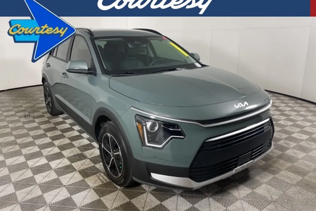 2025 Kia Niro EX photo 1