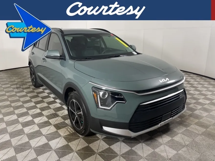 2025 Kia Niro EX photo 1