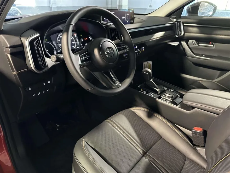 2025 Mazda CX-50 Premium photo 1