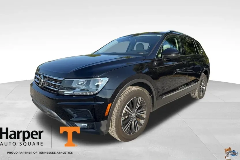 2019 Volkswagen Tiguan SEL photo 1