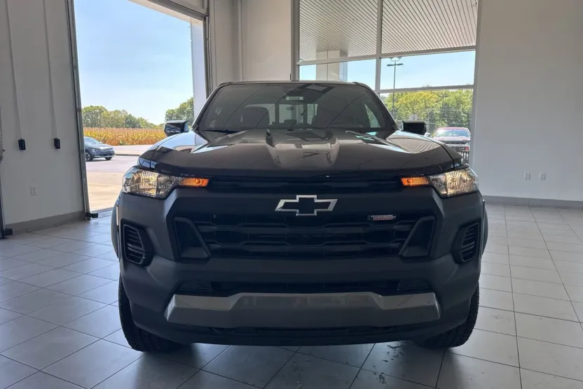 2026 Chevrolet Colorado Trail Boss photo 1