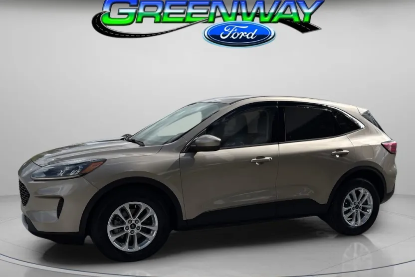 2020 Ford Escape SE Sport photo 1