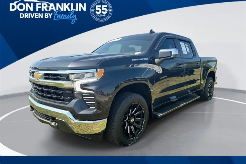 2023 Chevrolet Silverado 1500 LT photo 1