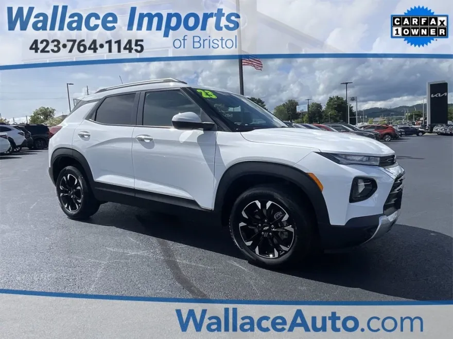 2023 Chevrolet Trailblazer LT photo 1