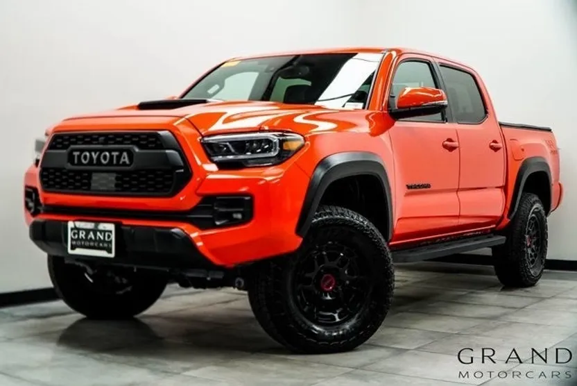 2023 Toyota Tacoma 4x4 TRD Pro Double Cab V6 photo 1