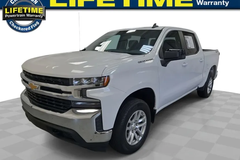 2022 Chevrolet Silverado 1500 LT photo 1