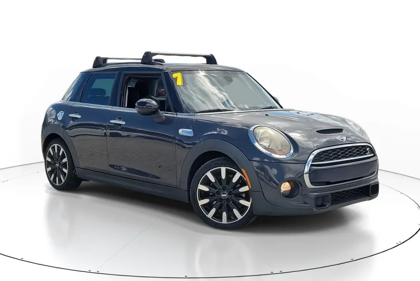 2017 Mini Cooper 4 Door Hardtop S photo 1