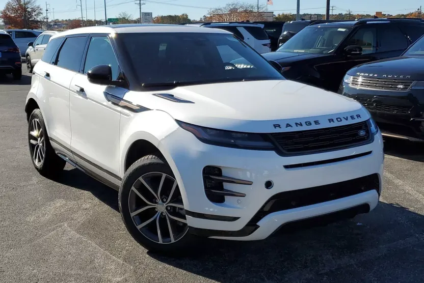 2025 Land Rover Range Rover Evoque Dynamic SE photo 1