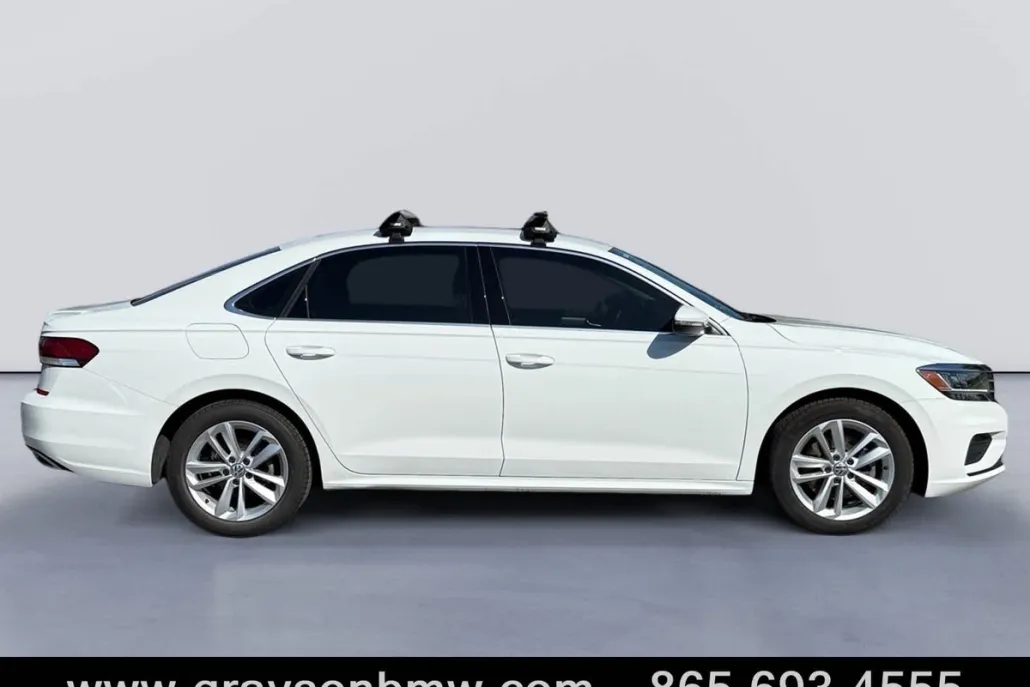 2020 Volkswagen Passat 2.0T SE photo 1