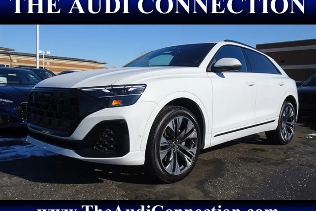 2025 Audi Q8 55 Premium Plus photo 1