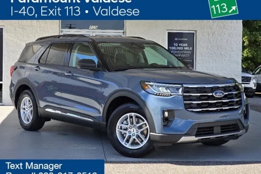 2025 Ford Explorer photo 1