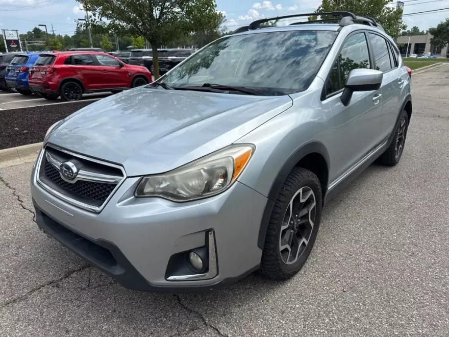 2016 Subaru Crosstrek 2.0i Premium photo 1