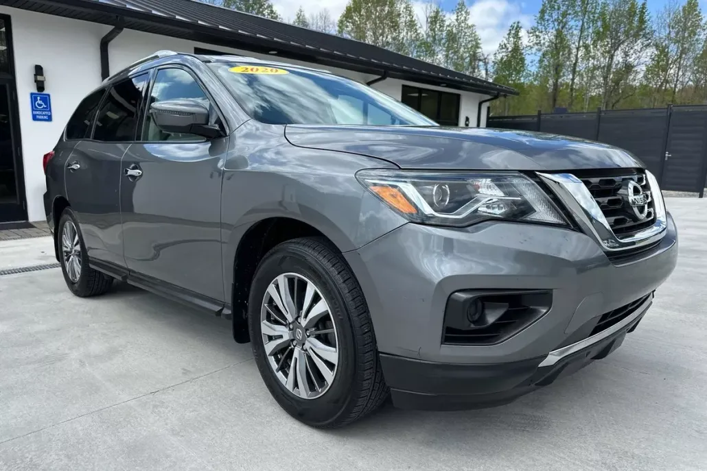 2020 Nissan Pathfinder S photo 1