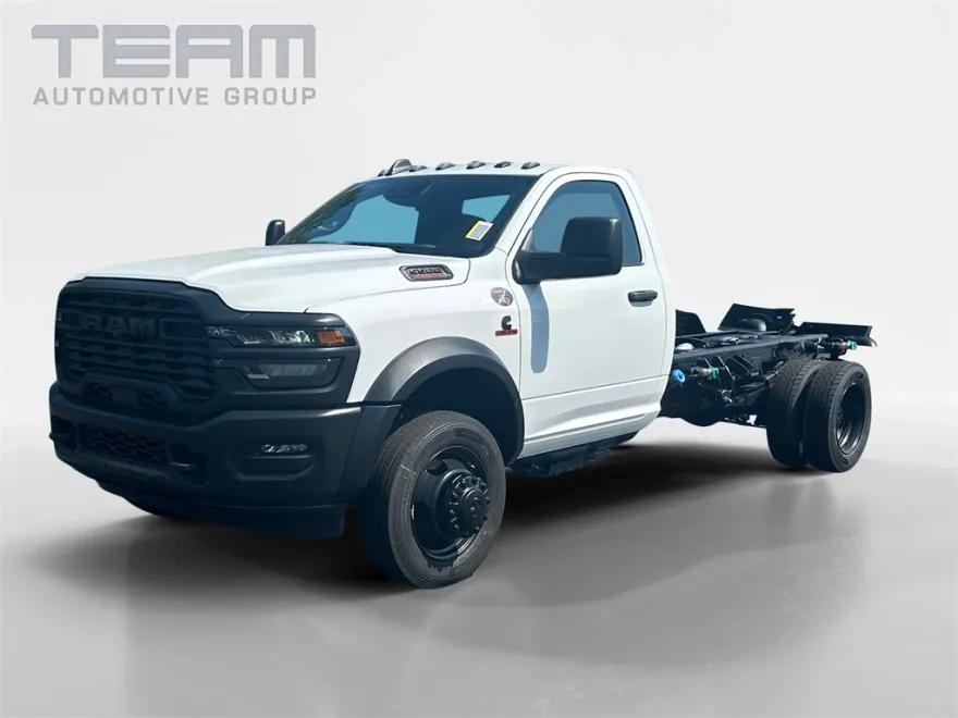 2025 Ram 5500 Tradesman photo 1