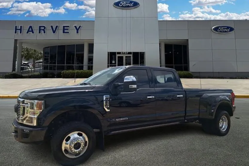2021 Ford F-350 Platinum photo 1