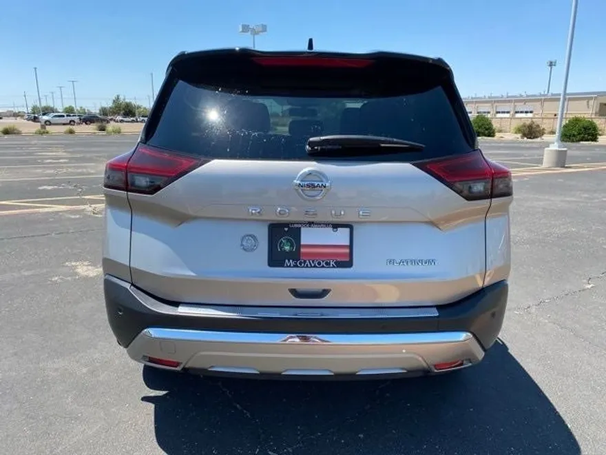 2021 Nissan Rogue Platinum photo 1