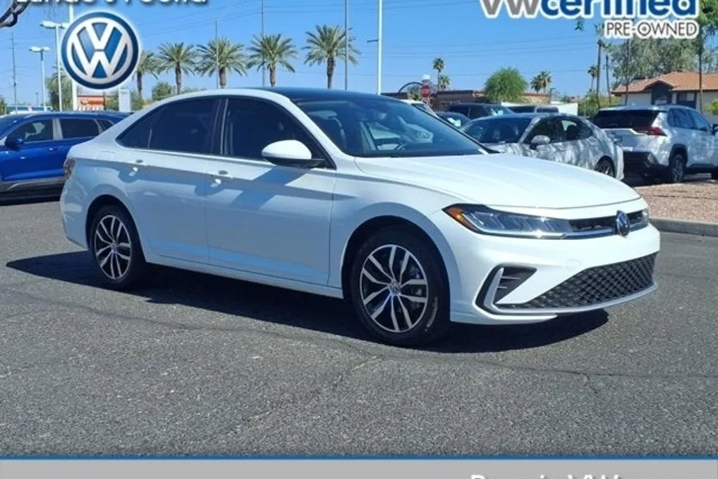 2025 Volkswagen Jetta SE photo 1