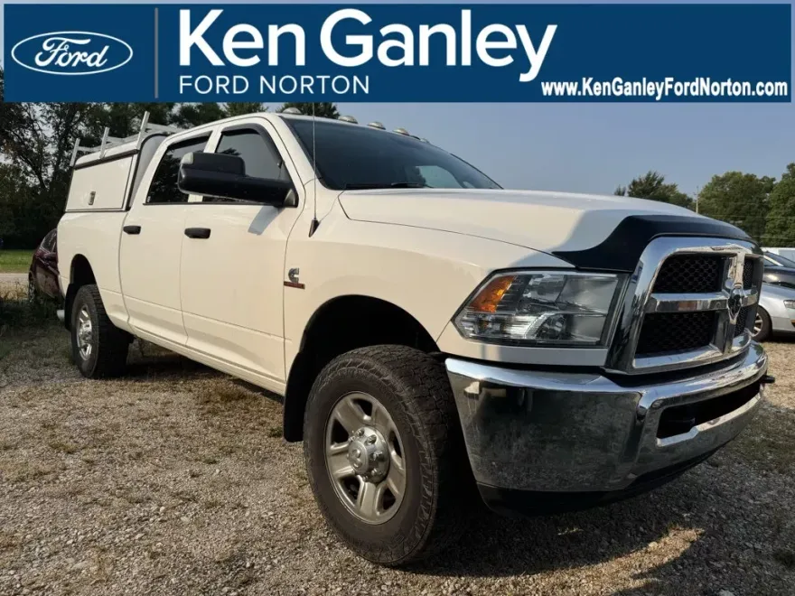 2017 Ram 2500 Tradesman photo 1