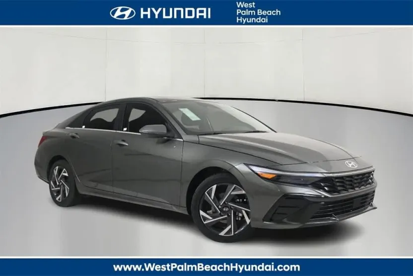 2025 Hyundai Elantra Limited photo 1