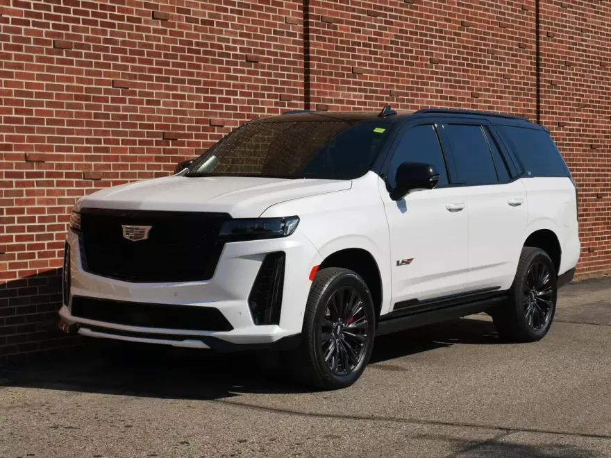 2024 Cadillac Escalade V-Series photo 1