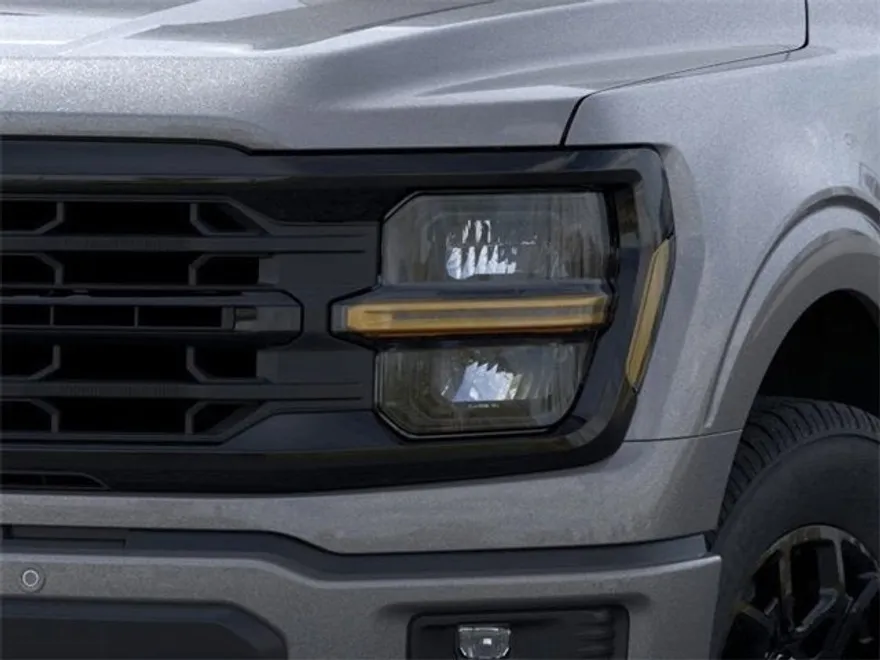 2025 Ford F-150 XLT photo 18
