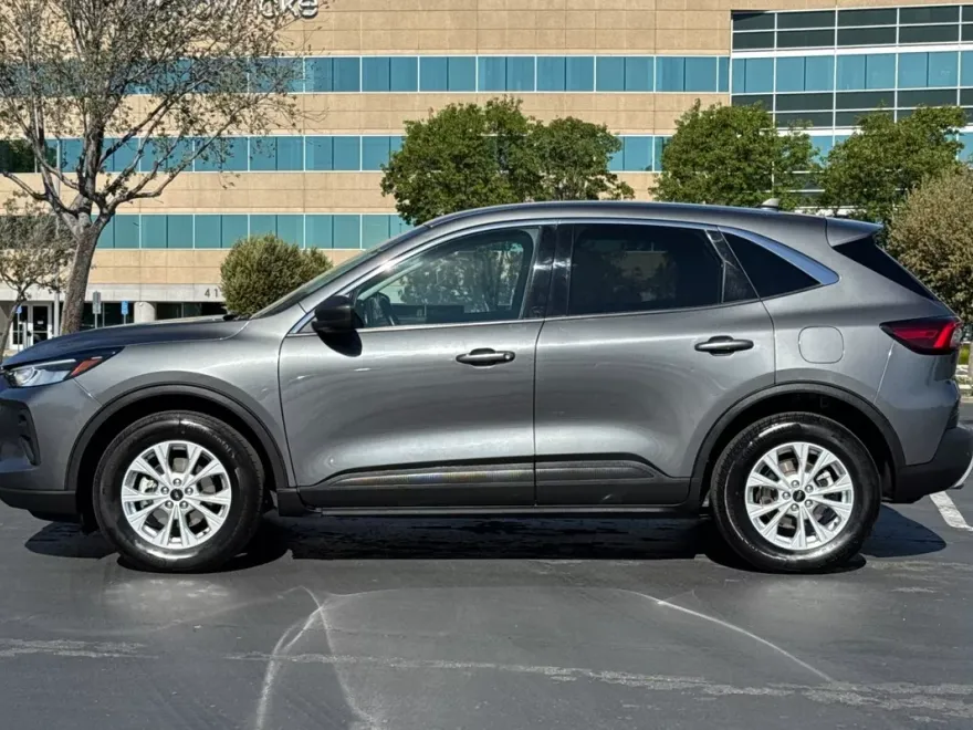 2023 Ford Escape Active photo 6