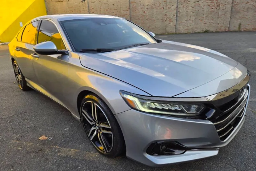 2020 Honda Accord Sport photo 1