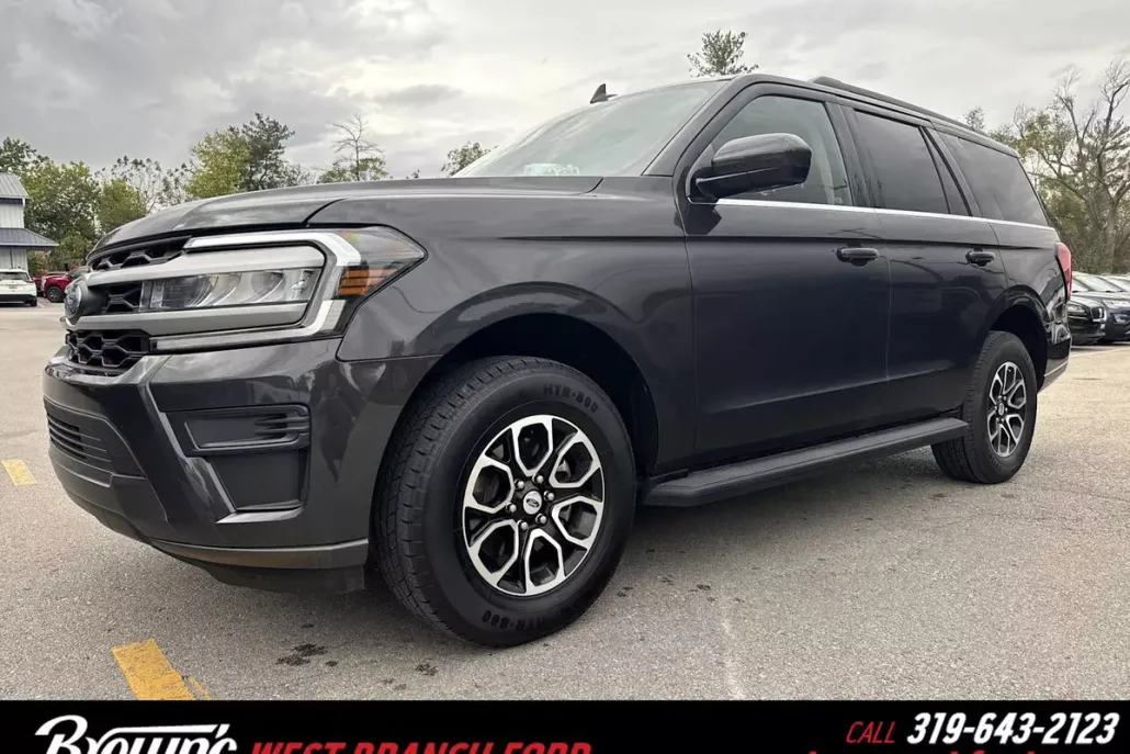 2024 Ford Expedition XLT photo 1
