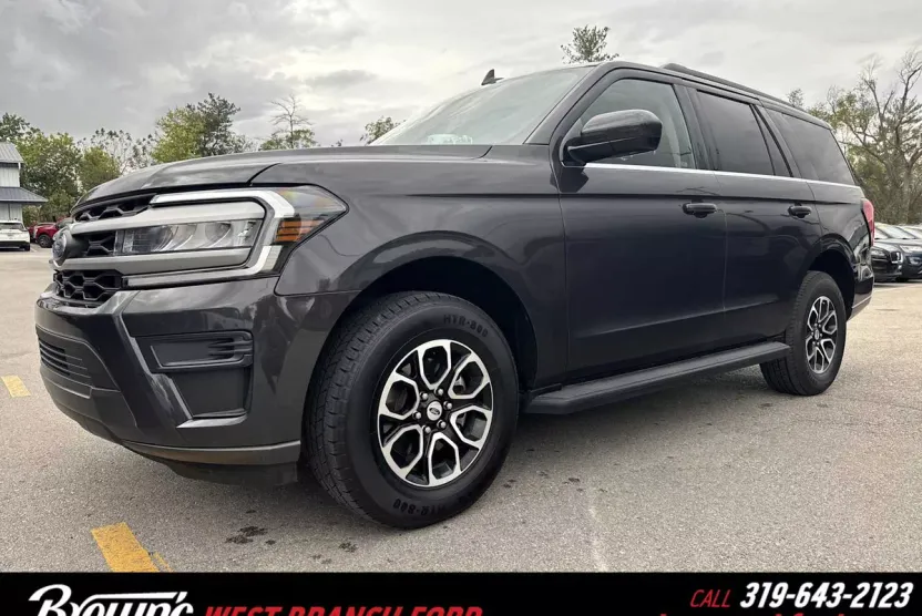 2024 Ford Expedition XLT photo 1