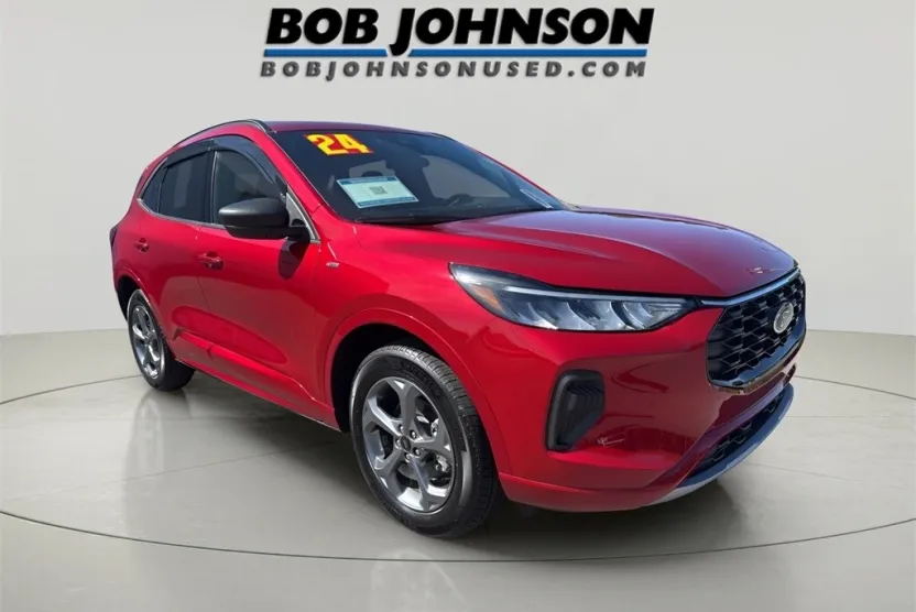 2024 Ford Escape ST-Line photo 1