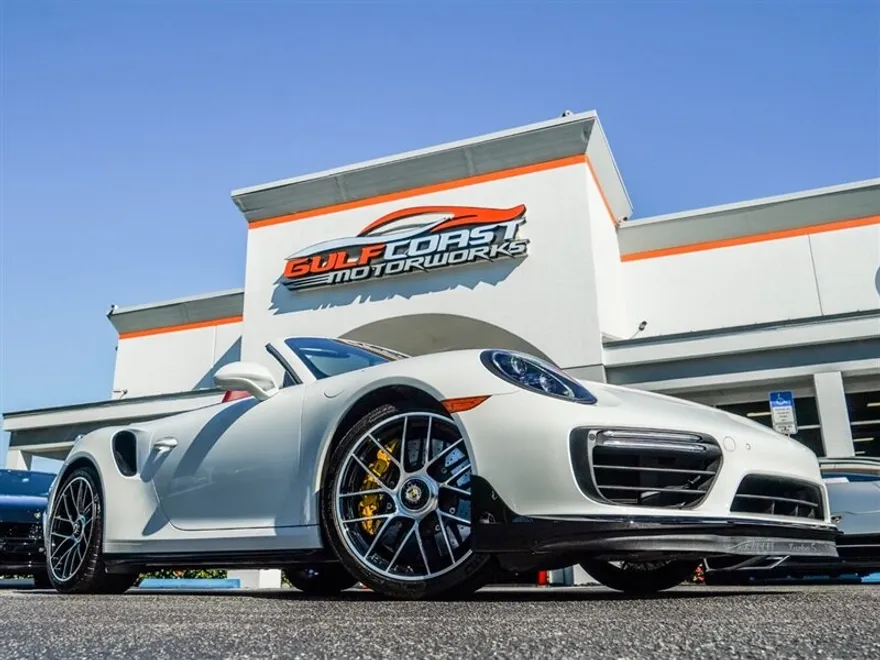 2019 Porsche 911 Turbo S photo 1