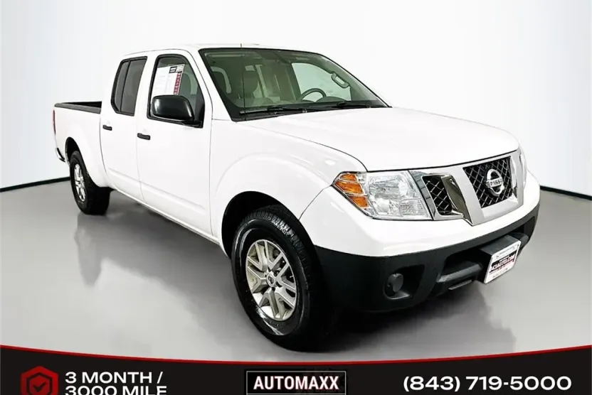 2017 Nissan Frontier SV photo 1