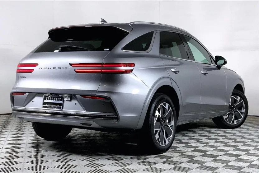 2026 Genesis Electrified GV70 photo 1