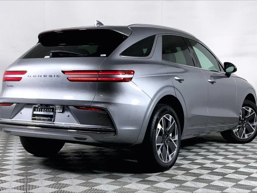 2026 Genesis Electrified GV70 photo 1